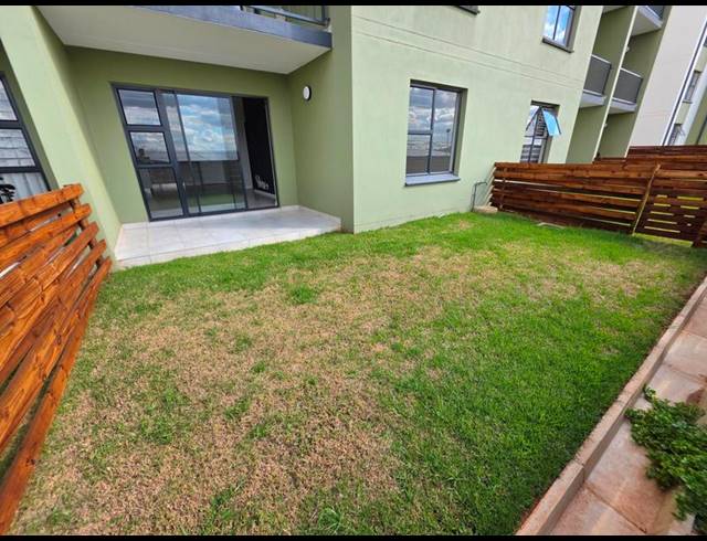 2 BEDROOM PROPERTY TO RENT IN MOOIKLOOF